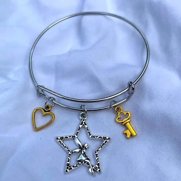 Brand New! Handmade! Adjustable Charm Bangle Bracelet! - Picture 1 of 3